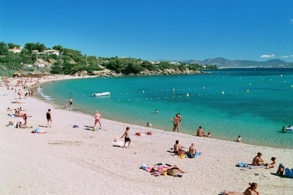Gaillarde beach, less than 5 minutes on foot