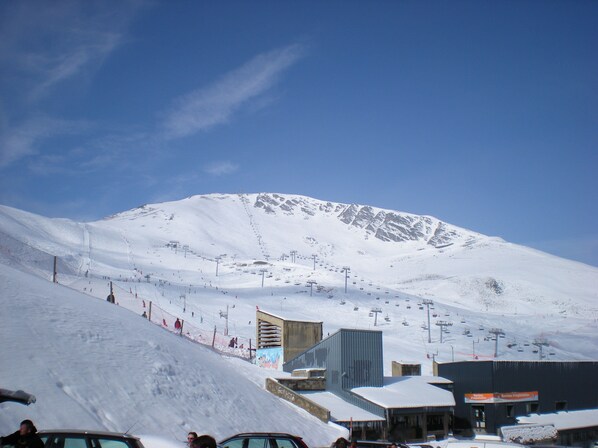 Snow and ski sports