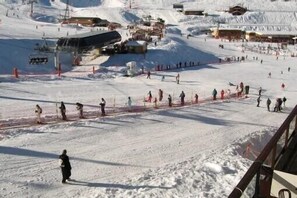 Skidåkning och snöaktiviteter