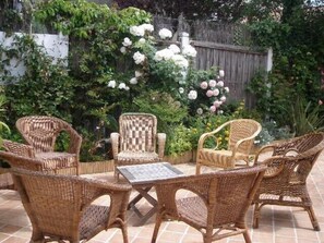 Patio, relaxation area