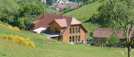 En pleine nature avec terrasse individuelle