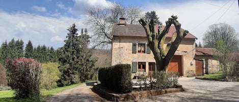 Le gite Pom & Cerise une authentique fermette en grès des Vosges