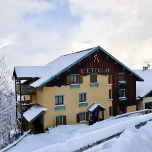 Les 2 ALPES 3600: Apartment 162m² - 4 bedrooms 4 bathrooms - 80m from the slopes