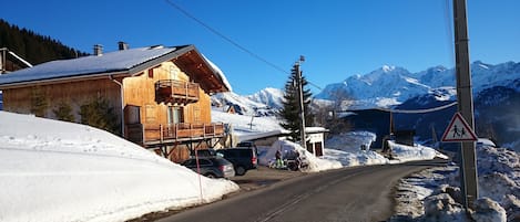 Chalet "Les Embrunes"
Le Mont Blanc en arrière plan