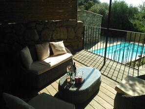 Pergola vue piscine