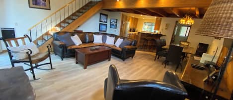 Living room, kitchen, dining area, bathroom (2nd floor).