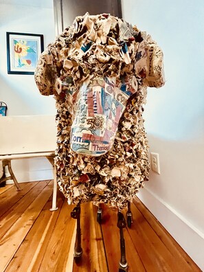 'Hank' welcomes you! Created by local artist Adair Peck.