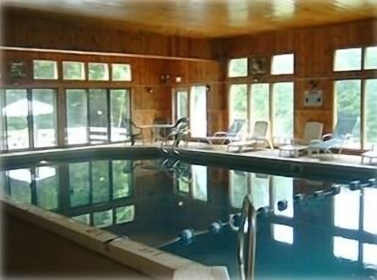Lovely Seasons Resort Vacation Townhouse