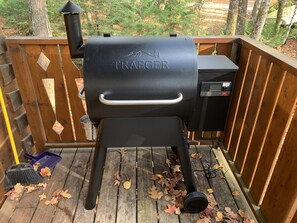 Traeger Smoker 