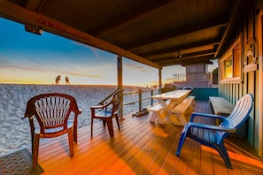 Beach deck looking toward the sunset
Photo by Glenn Dubock