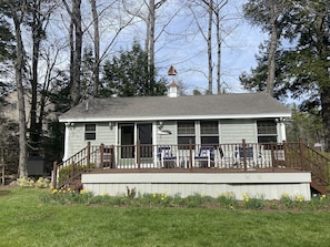 Front of the cottage.