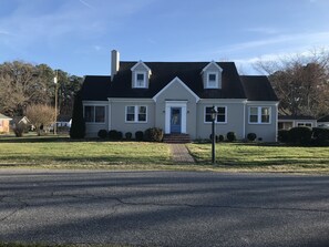 Built in 1946 in a quiet neighborhood