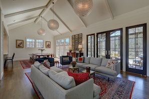 Upstairs Great Room