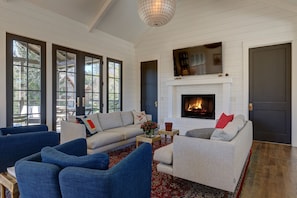 Gas Fire & HDTV