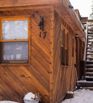 Entrance to the cabin.
