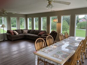 Sunroom with dining for 8