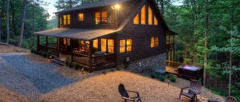 Tranquility Treetop  - The Perfect Relaxing Get Away