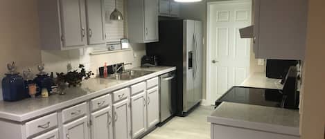 Newly remodeled kitchen and new appliances