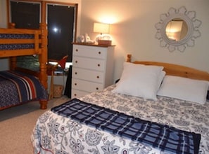 Ensuite #2 with bunk beds