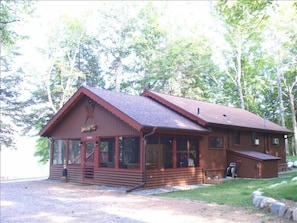 Lindsley Cove Log Cabin
