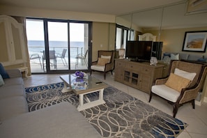 Living Room - Balcony