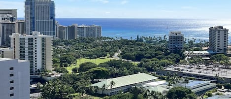 Stunning Ocean views from HI Flr Studio