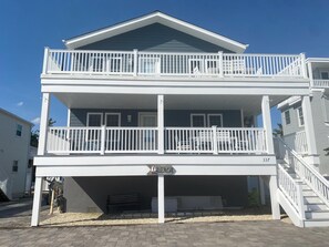 1st Floor 3bd 1.5 bath