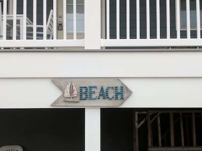 Surf City NEW 3BR 1st Fl - Steps to Kid Friendly Bay Beach 5 min to Ocean 