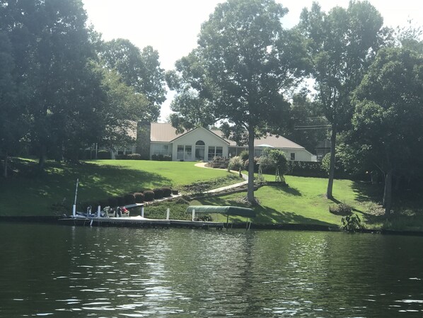 Lago