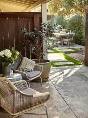 Shared Outdoor Space (1)