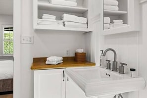 Bathroom (1)