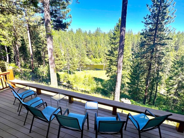 Early evening on the deck, right about Happy Hour time. 8 chairs