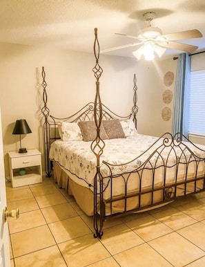 King Bed Master Bedroom 