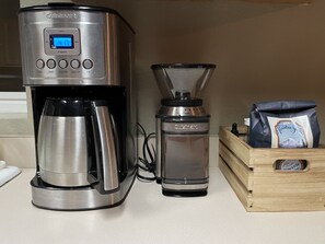 12 cup coffee maker and grinder