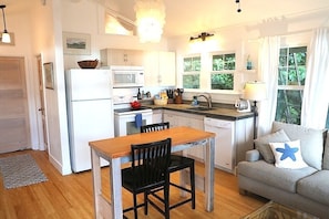 Bay View Suite Kitchen