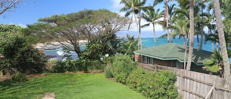 View of yard and Paia Bay from Bay View Suite