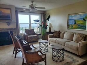 living room - view out to beach