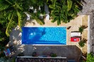 Birds-eye view of the pool.