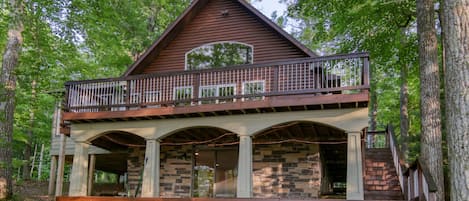 Tree Fort Chalet with Two Decks