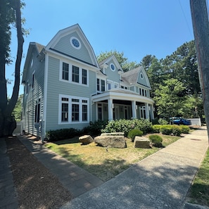 Street View of 114 New Castle