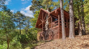 The Hideaway is the perfect setting for a romantic escape nestled amongst the tree tops at the end of a private road.