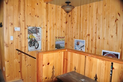 Cozy Cabin Full of Fun - Big Bear Lake, Marina, Village, Slope
