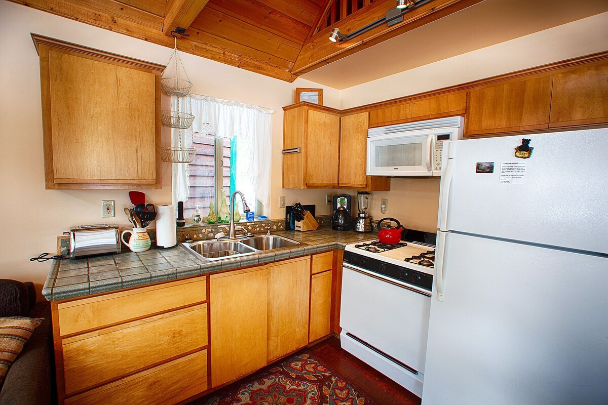 Yosemite Hilltop Cabins, Lupin Cabin,15 min to the Valley floor, Wifi