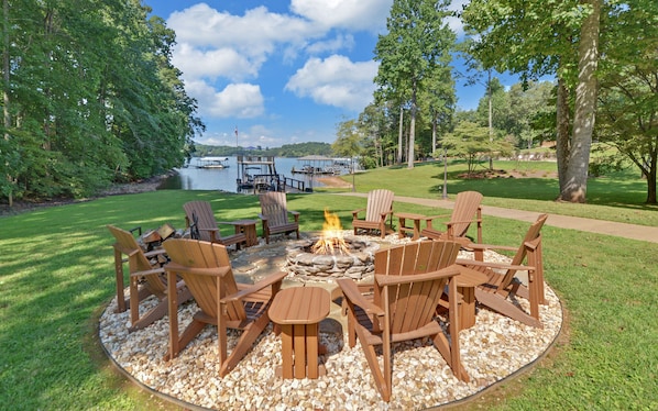 Sit around the firepit and enjoy the wonderful view and amazing sunsets