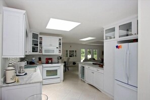 Kitchen - view from Nook