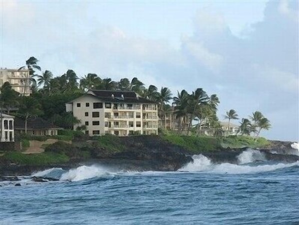 The Penthouse at Poipu Shores
Top Floor Corner Unit