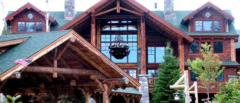Front View of The Whiteface Lodge in the Summer
