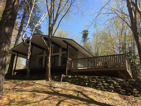 View of our cottage as you drive up the driveway
