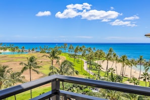 View of the Pacific Ocean from the lanai