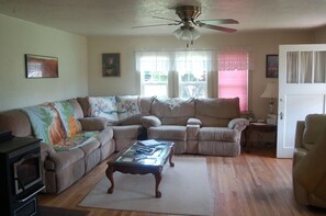 Very large and comfy living room, with a pull out bed